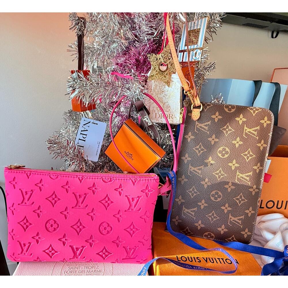 Louis Vuitton HAWAII Pochette MM Pouch Wristlet Hot Pink Monogram Maui LTD RARE - Picture 10 of 15